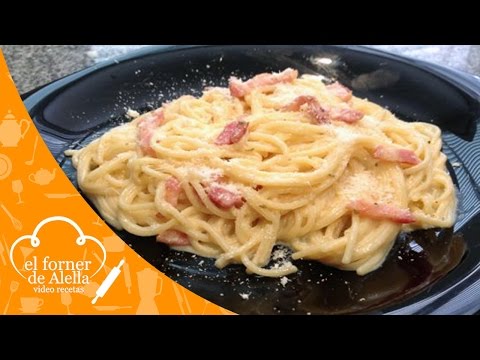 Espaguetis a la carbonara con cebolla: una receta deliciosa y fácil de preparar