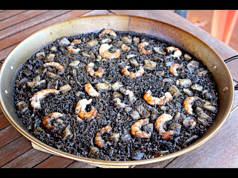 Deliciosa receta de arroz negro con sepia para sorprender a tus invitados